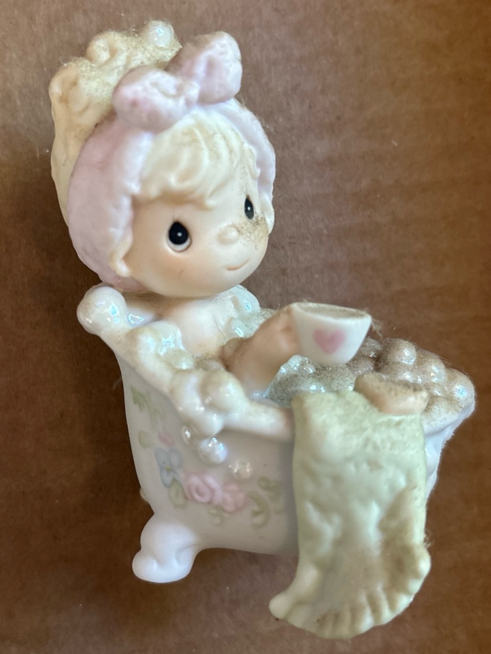 1998 precious moments Enesco soap bubbles girl figurine #490342